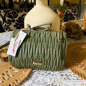 Cute, Jessica Simpson, mod, green shoulder handbag purse